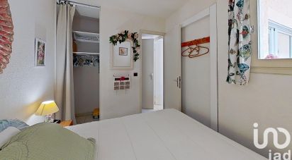 Apartment 3 rooms of 36 m² in LES ISSAMBRES (83380)