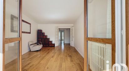 Apartment 3 rooms of 74 m² in Levallois-Perret (92300)