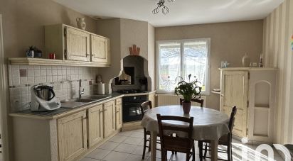 Country house 6 rooms of 152 m² in DOUÉ EN ANJOU (49700)