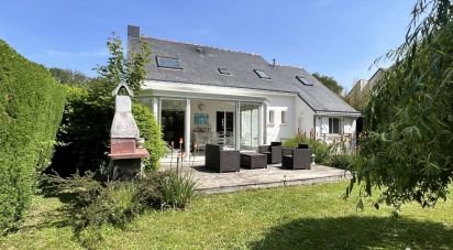 House 6 rooms of 149 m² in Sautron (44880)