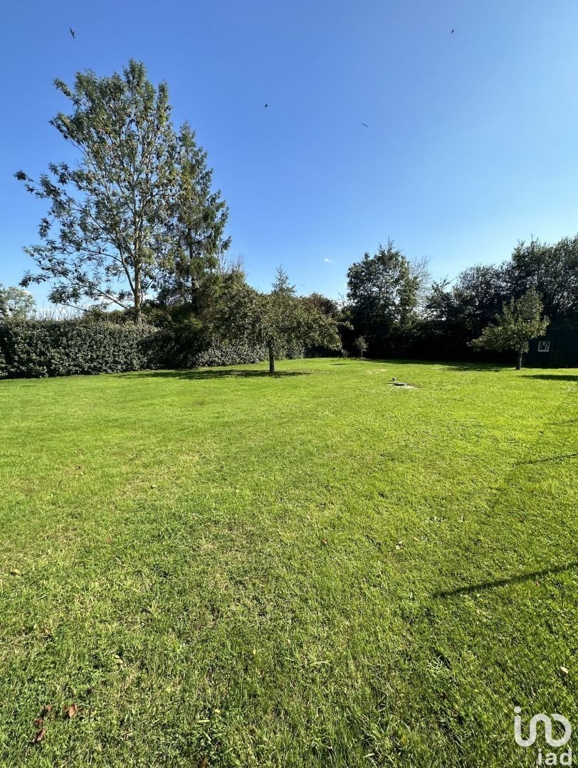 Land of 1,020 m² in Deauville (14800)