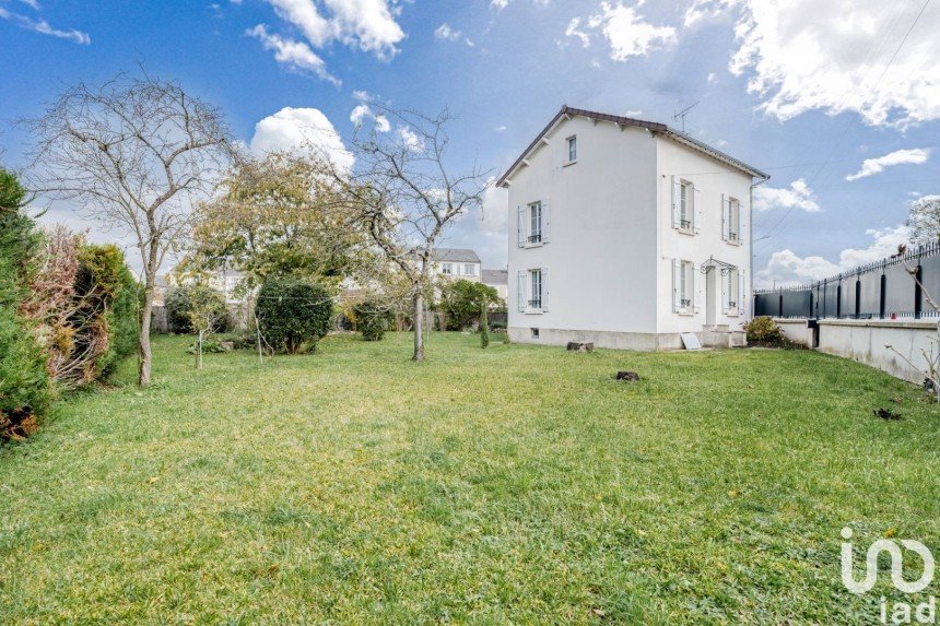 House 6 rooms of 150 m² in Meaux (77100)