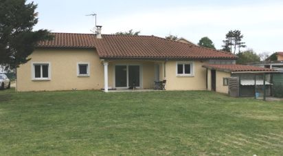 House 4 rooms of 104 m² in Charvieu-Chavagneux (38230)