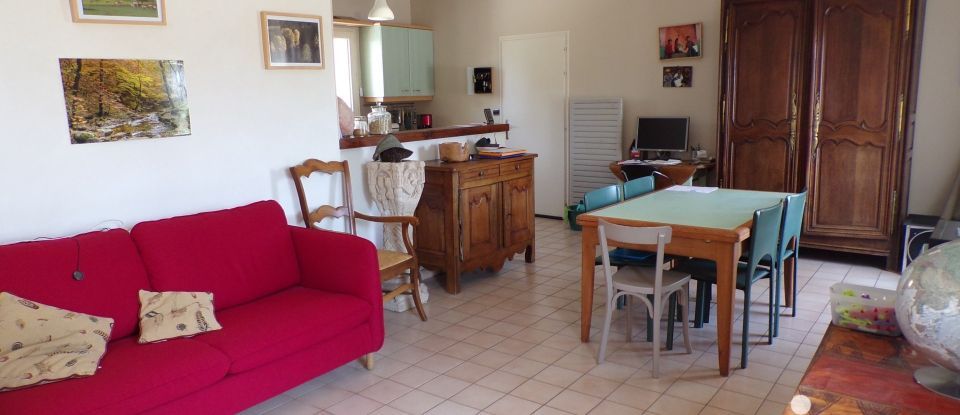 Country house 9 rooms of 191 m² in Beaurepaire (85500)