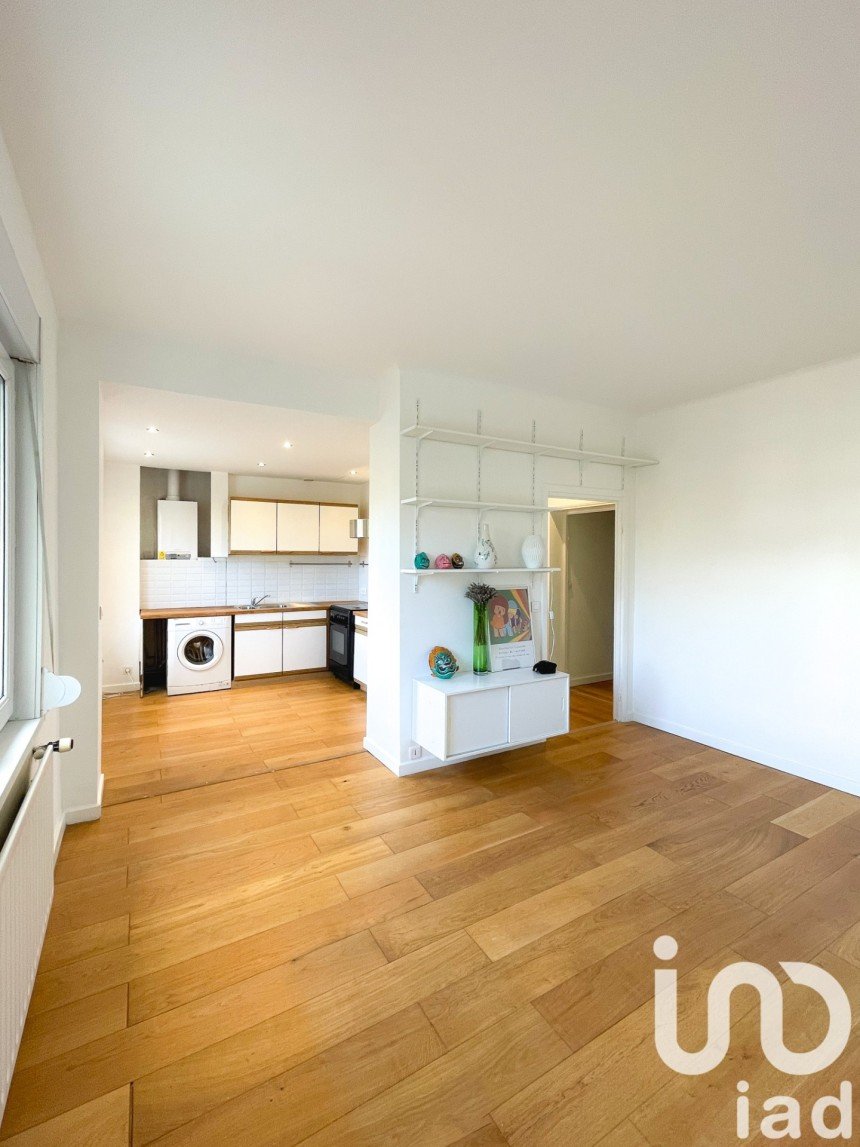 Appartement 3 pièces de 53 m² à Lille (59800)