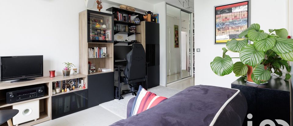 Apartment 3 rooms of 48 m² in Puteaux (92800)