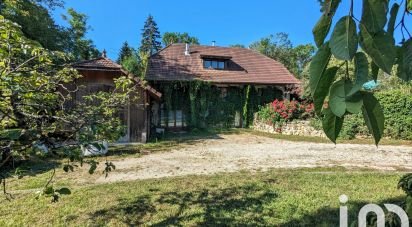 House 7 rooms of 239 m² in Pers-Jussy (74930)