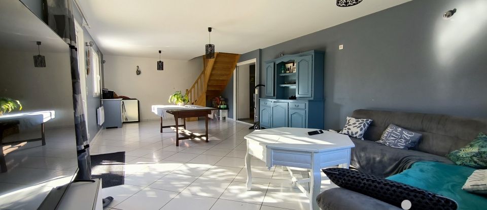Maison traditionnelle 5 pièces de 172 m² à Langoiran (33550)