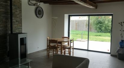 Maison de campagne 3 pièces de 83 m² à Montrelais (44370)