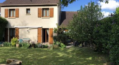 Traditional house 5 rooms of 103 m² in Les Mureaux (78130)
