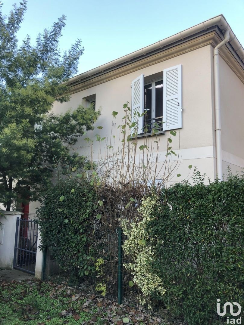 House 4 rooms of 80 m² in Mantes-la-Jolie (78200)