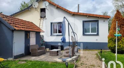 House 4 rooms of 72 m² in Commentry (03600)