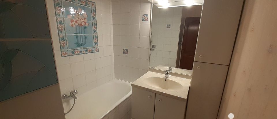 Apartment 4 rooms of 69 m² in Algrange (57440)