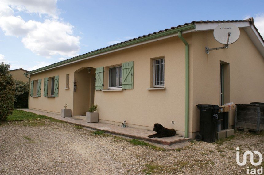 House 6 rooms of 122 m² in Le Pian-sur-Garonne (33490)