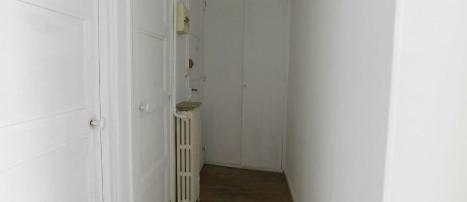Apartment 4 rooms of 56 m² in Montluçon (03100)