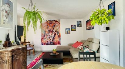 Apartment 3 rooms of 71 m² in Avignon (84000)