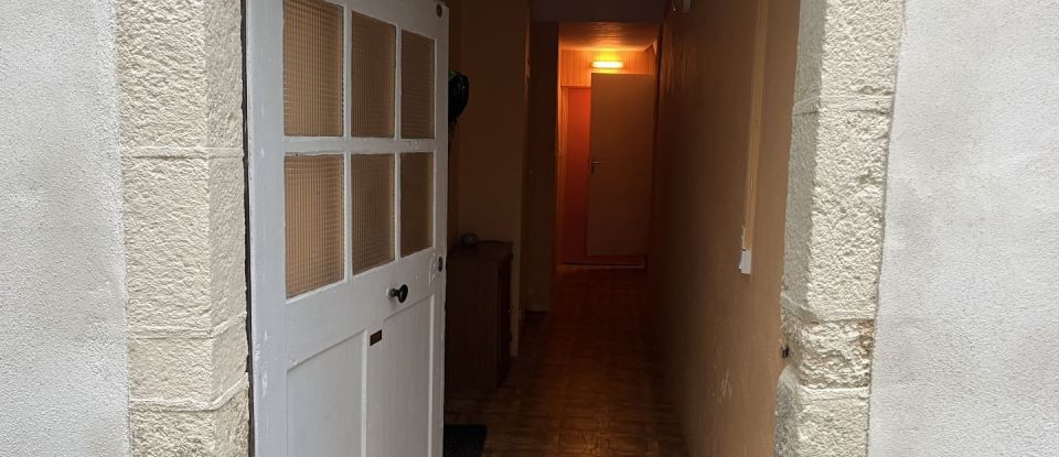 Apartment 3 rooms of 66 m² in Issoire (63500)