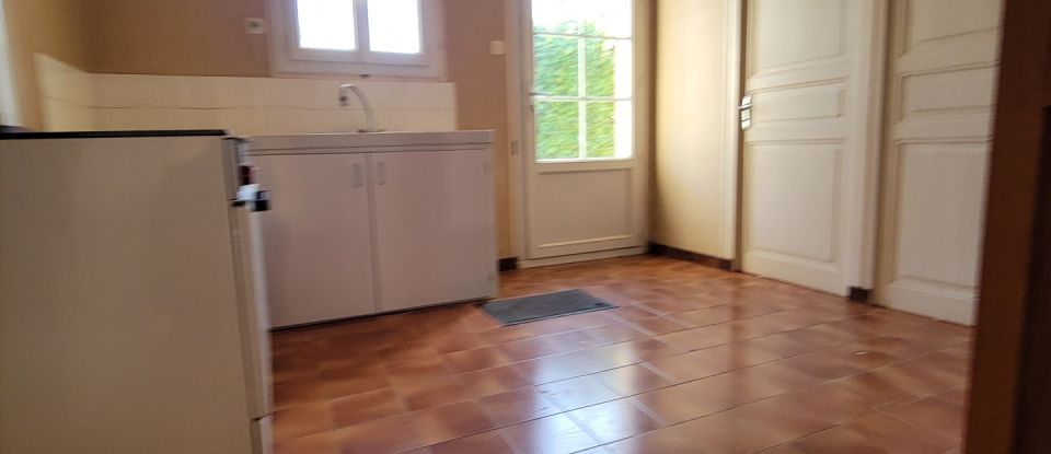 Traditional house 10 rooms of 170 m² in Réaumur (85700)