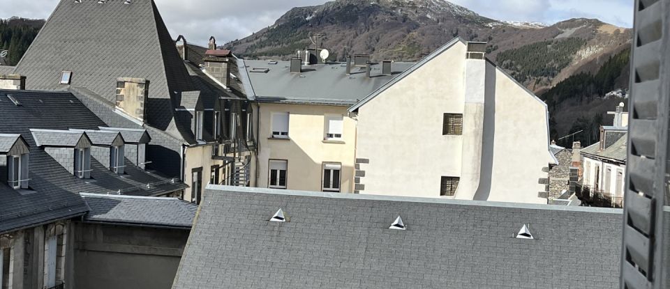 Appartement 2 pièces de 66 m² à Mont-Dore (63240)