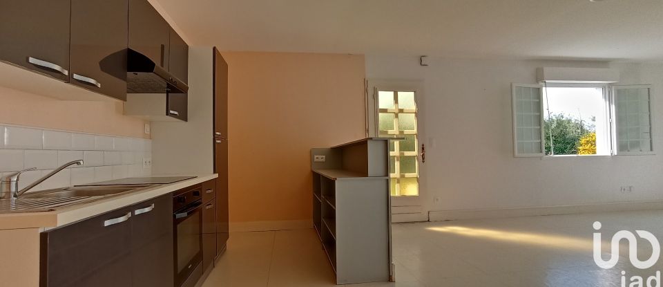 Maison 4 pièces de 80 m² à Chinon (37500)
