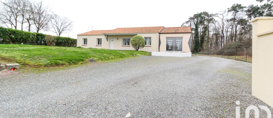 House 5 rooms of 168 m² in Chauvé (44320)
