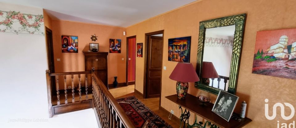 Mansion 11 rooms of 280 m² in Saint-Urcisse (47270)