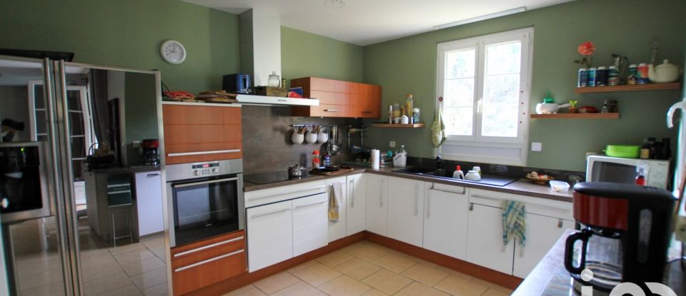 House 5 rooms of 159 m² in Le Bugue (24260)