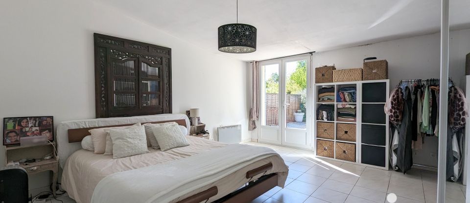 Traditional house 16 rooms of 360 m² in Cadenet (84160)