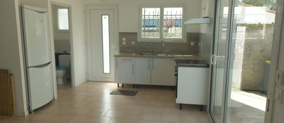 Maison traditionnelle 3 pièces de 52 m² à Saint-Yzan-de-Soudiac (33920)