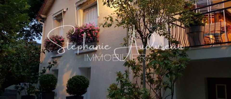 House 3 rooms of 84 m² in Arcueil (94110)