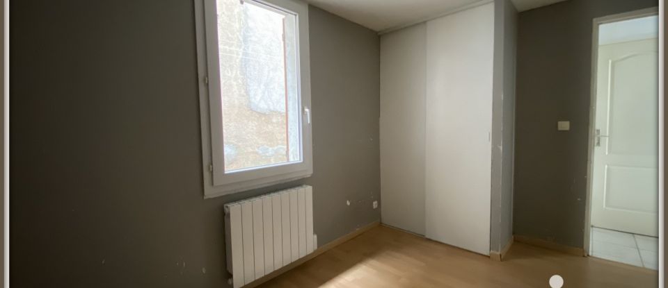 Building in Montchanin (71210) of 145 m²