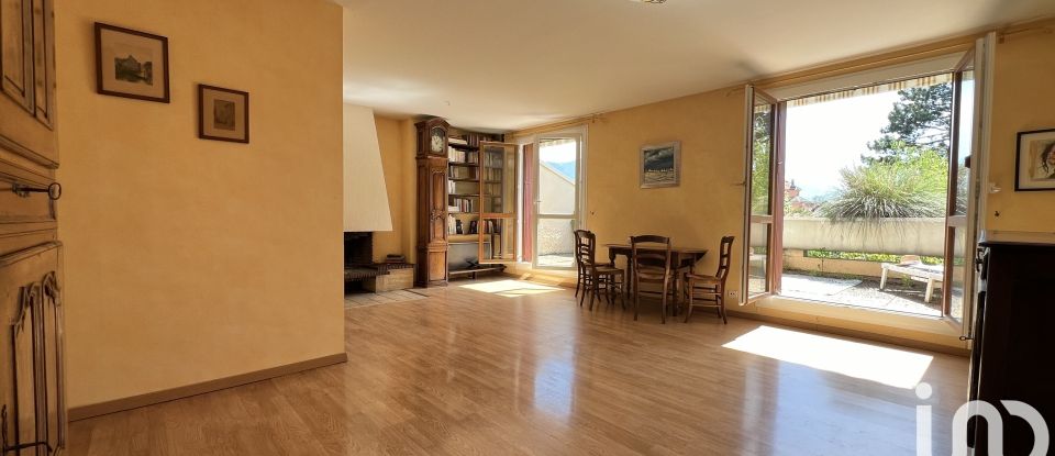 Appartement 4 pièces de 93 m² à Voiron (38500)