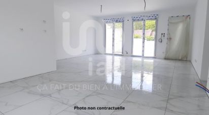 Traditional house 5 rooms of 106 m² in Bréval (78980)