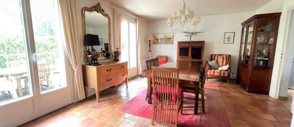 House 5 rooms of 110 m² in Marolles-en-Brie (94440)