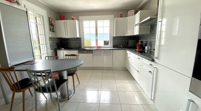 House 8 rooms of 217 m² in Vitry-le-François (51300)