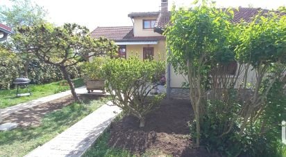 House 6 rooms of 105 m² in Athis-Mons (91200)