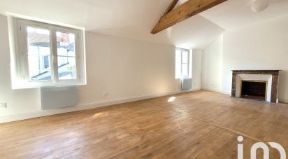 Apartment 3 rooms of 66 m² in Tours (37000)
