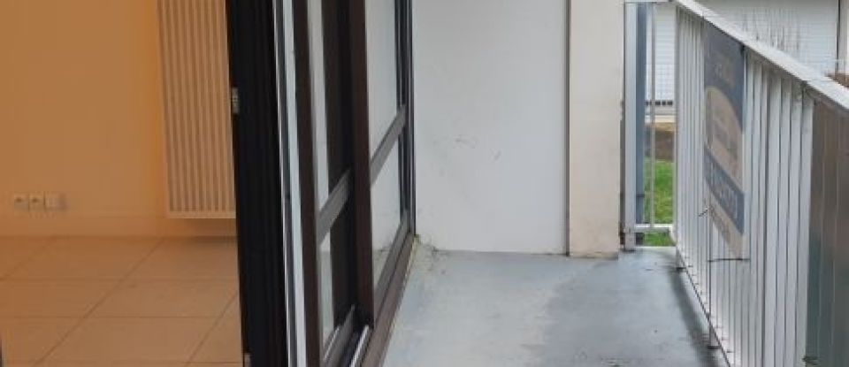 Apartment 3 rooms of 76 m² in Tours (37200)
