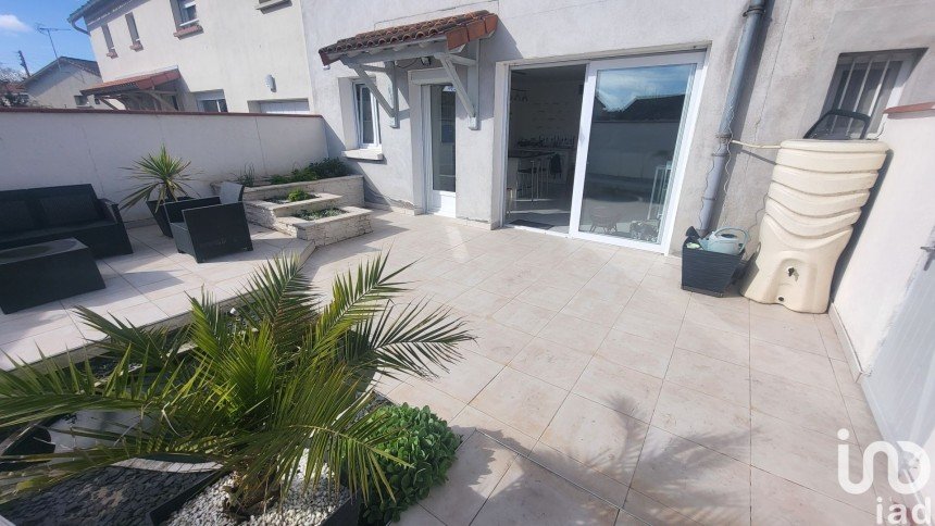 House 5 rooms of 125 m² in La Tessoualle (49280)