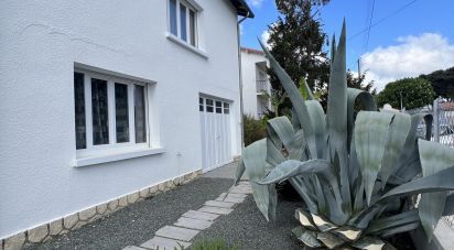 House 6 rooms of 190 m² in Royan (17200)