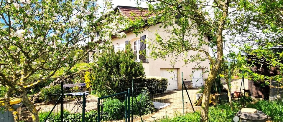Maison traditionnelle 7 pièces de 178 m² à Marnay (70150)