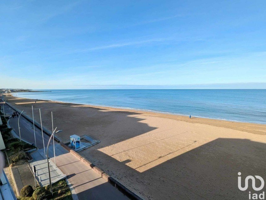 Apartment 2 rooms of 47 m² in Courseulles-sur-Mer (14470)