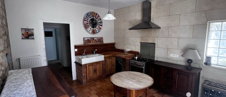 Traditional house 5 rooms of 116 m² in Gauriac (33710)