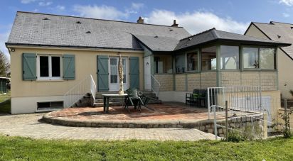 House 5 rooms of 103 m² in Le Coudray-Macouard (49260)