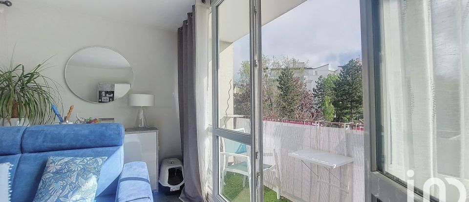 Apartment 4 rooms of 76 m² in Yerres (91330)