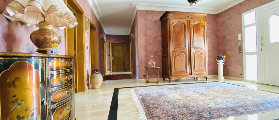 Traditional house 7 rooms of 312 m² in Médis (17600)
