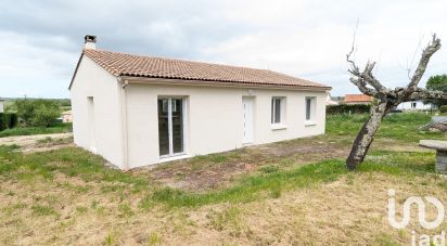 Traditional house 4 rooms of 87 m² in Montendre (17130)