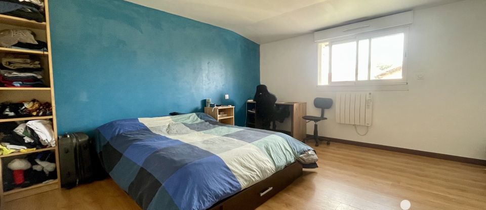 House 4 rooms of 110 m² in Saint-Léger-les-Vignes (44710)