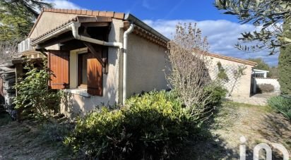 Traditional house 4 rooms of 109 m² in Montélimar (26200)