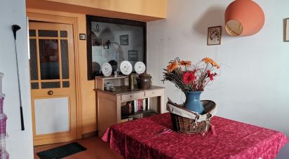 House 6 rooms of 215 m² in Curvalle (81250)